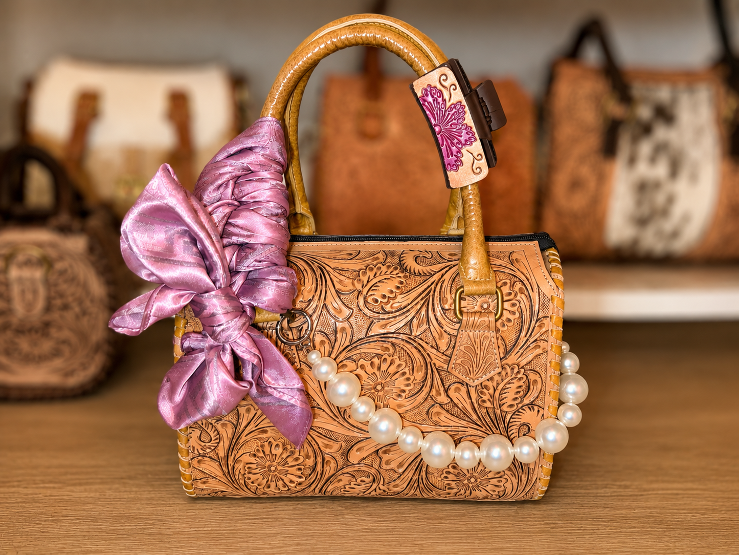 Dolly pink medium speedy handbag with accessories included!