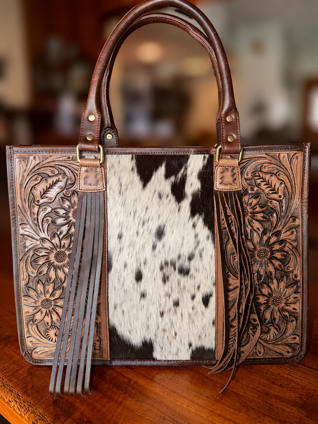 Ranch Rose 🌹 cowhide/tool leather CC tote!