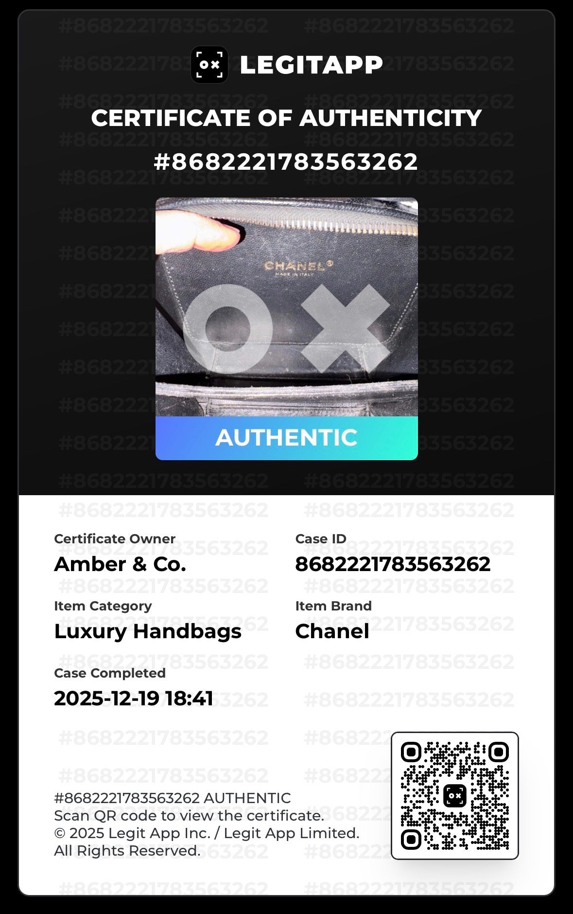 Chanel Caviar Quilted Small CC Filigree Vanity Case (Black)