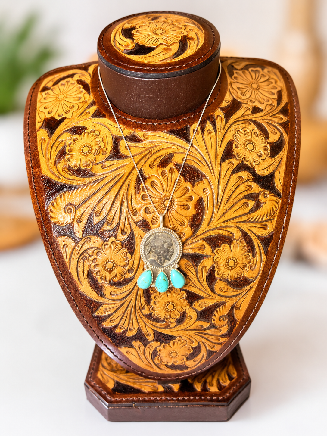 Native pendant signed Jennifer Begay