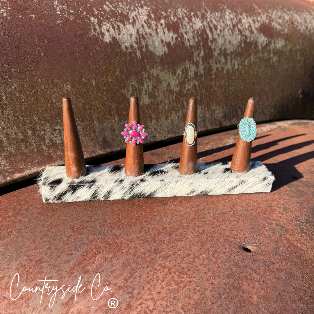 Countryside Co. - Ring Cowhide Holder Display