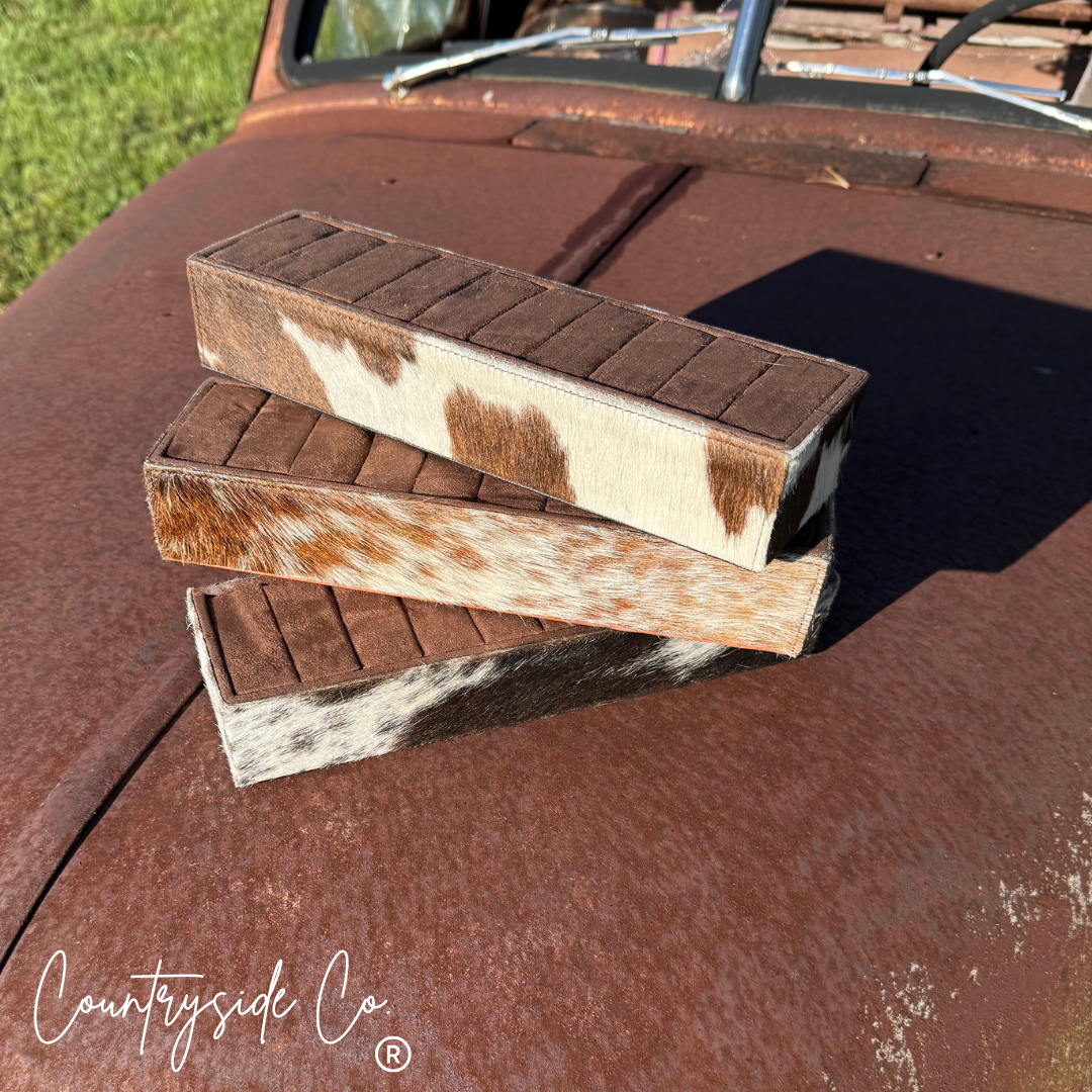 Countryside Co. - Ring Cowhide Tray