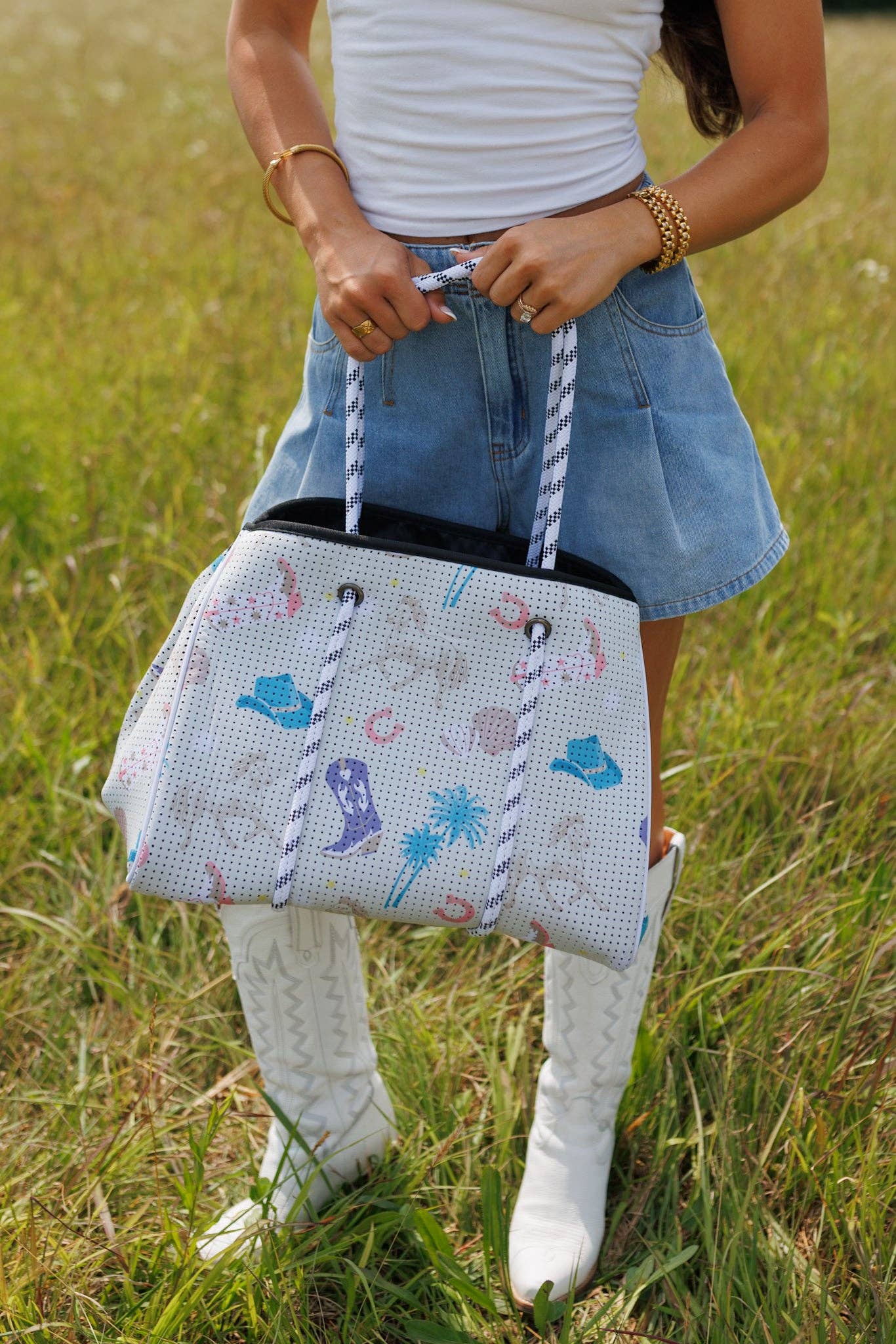 The Front Porch Label - Large Tote in Coastal Cowgirl