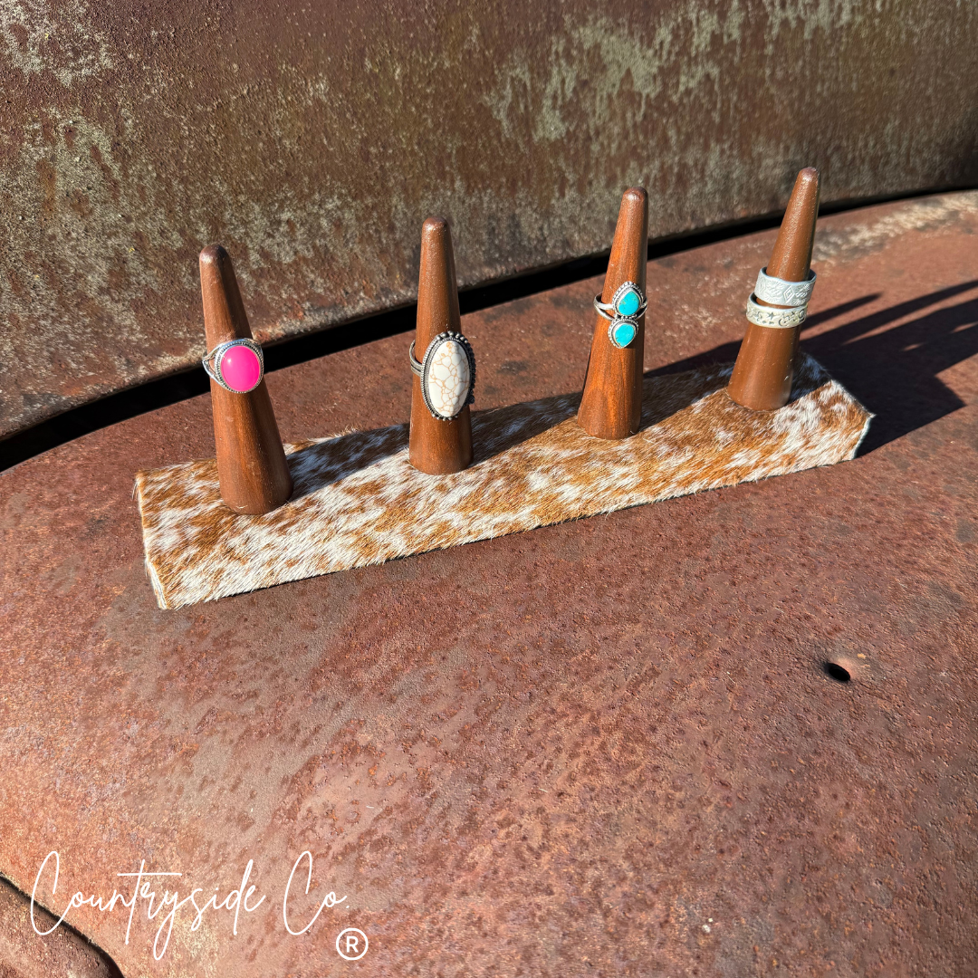 Countryside Co. - Ring Cowhide Holder Display