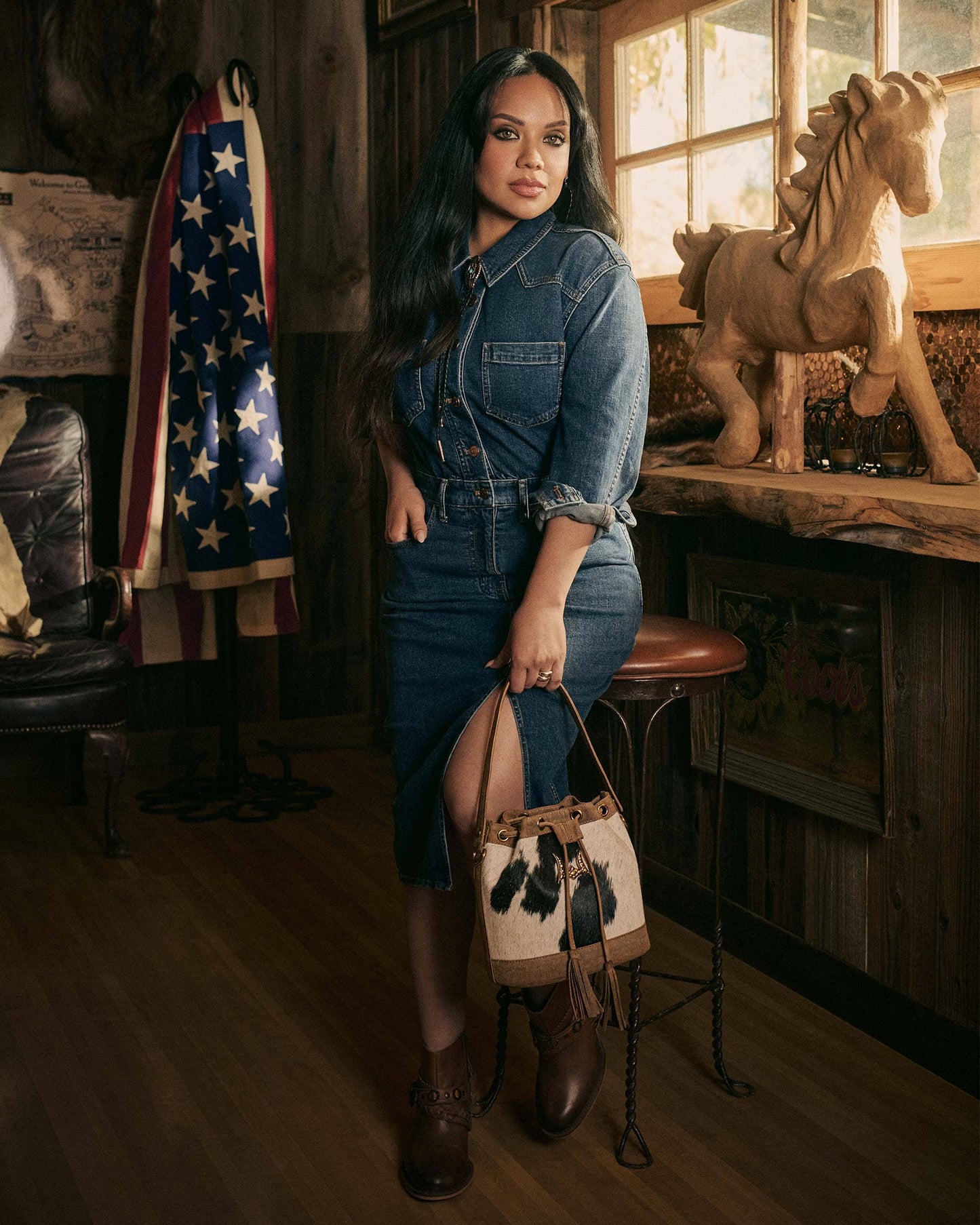 Loyal West - Lw Bucket Bag - Nan / IN COWHIDE AND CALFSKIN