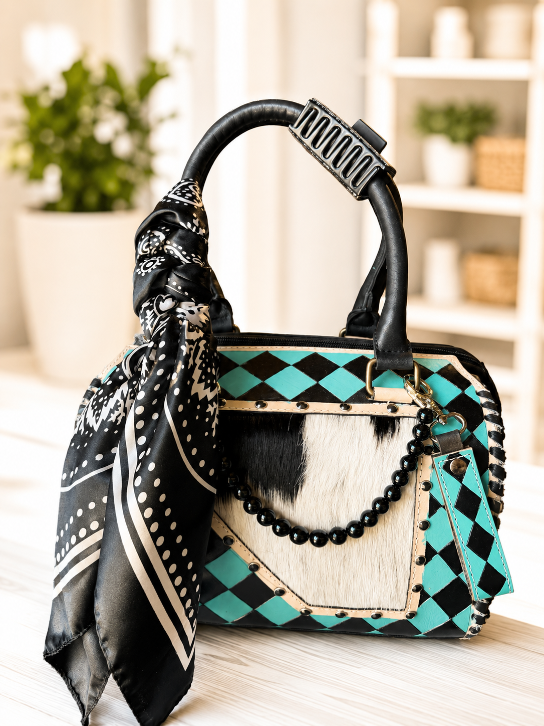 Teal & Black Checkered with hide medium speedy
