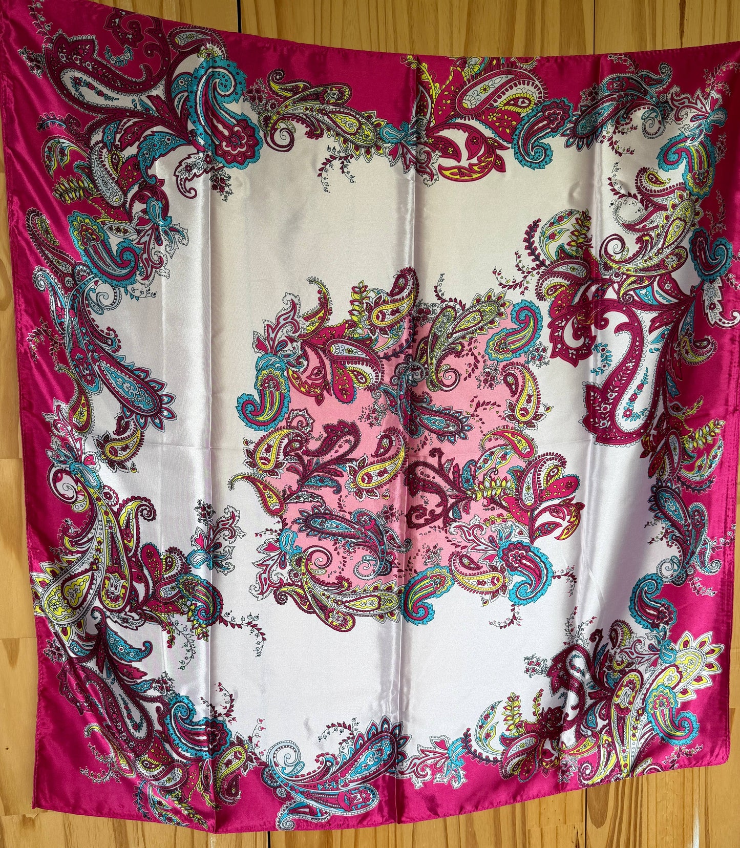 Z Bars Jewelry - #1221 Hot Pink Paisley 