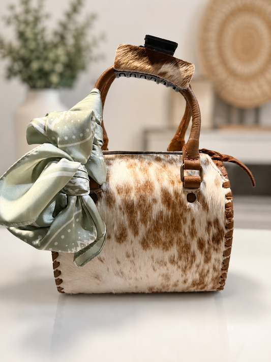 Belle small cowhide speedy handbag with accessories included!