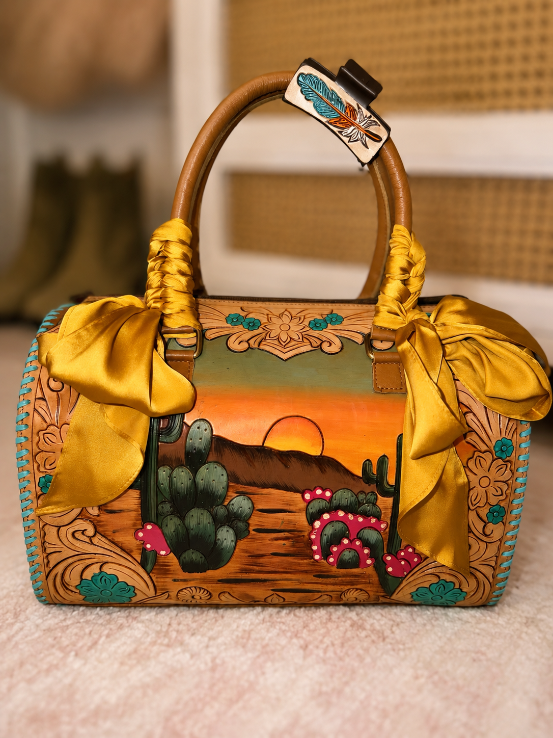 Desert Darling large speedy hang bag. Includes wild rags.