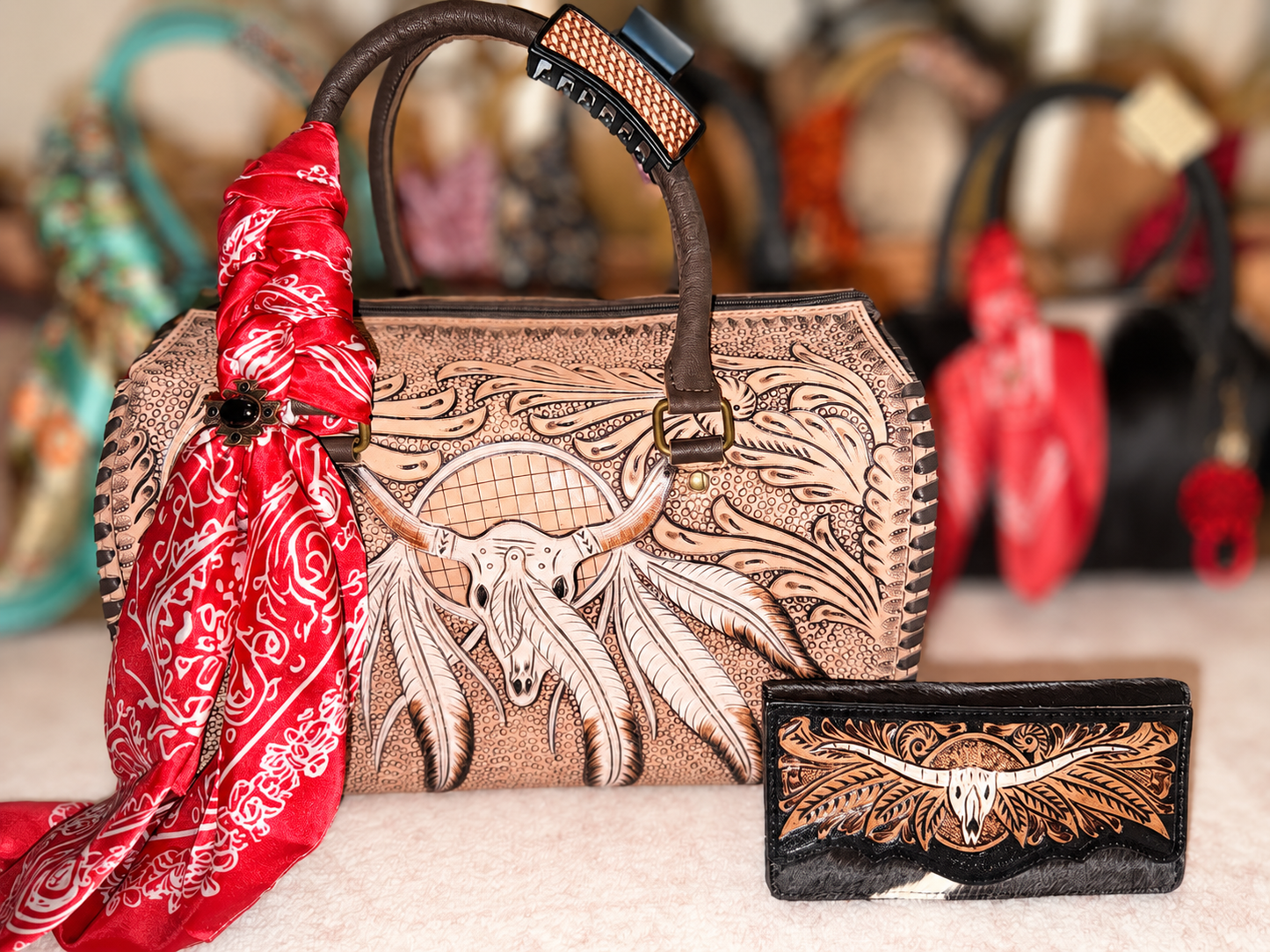 Desert Dreamcatcher large speedy, dressed with a wallet included