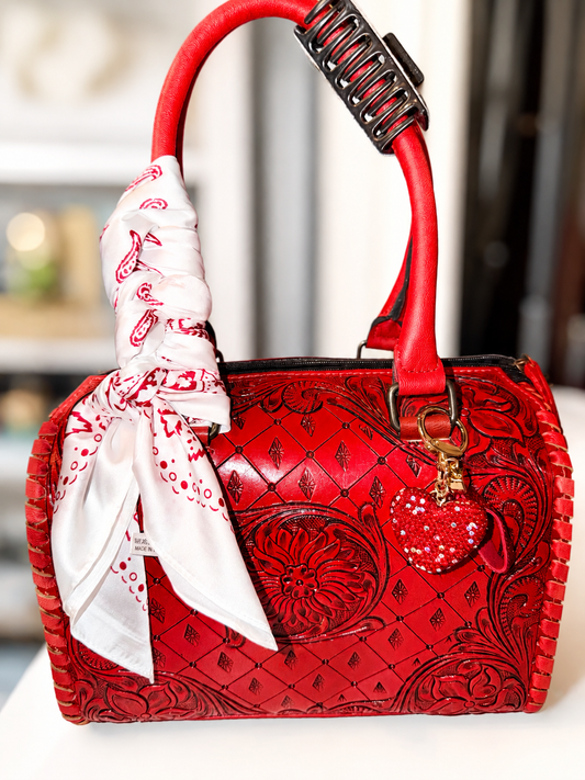 Heart of America medium speedy handbag! Includes accessory set!