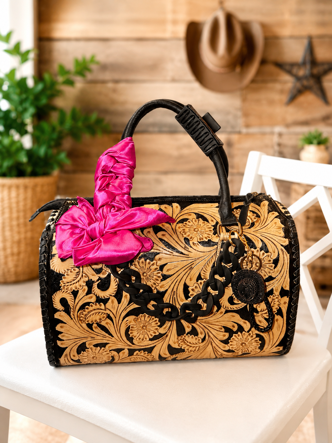 Pretty in Pink Large tooled speedy with accessory set included!