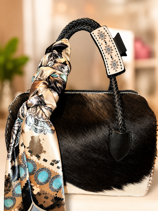 Wild Mustang medium cowhide speedy with boogie rag and clip included!