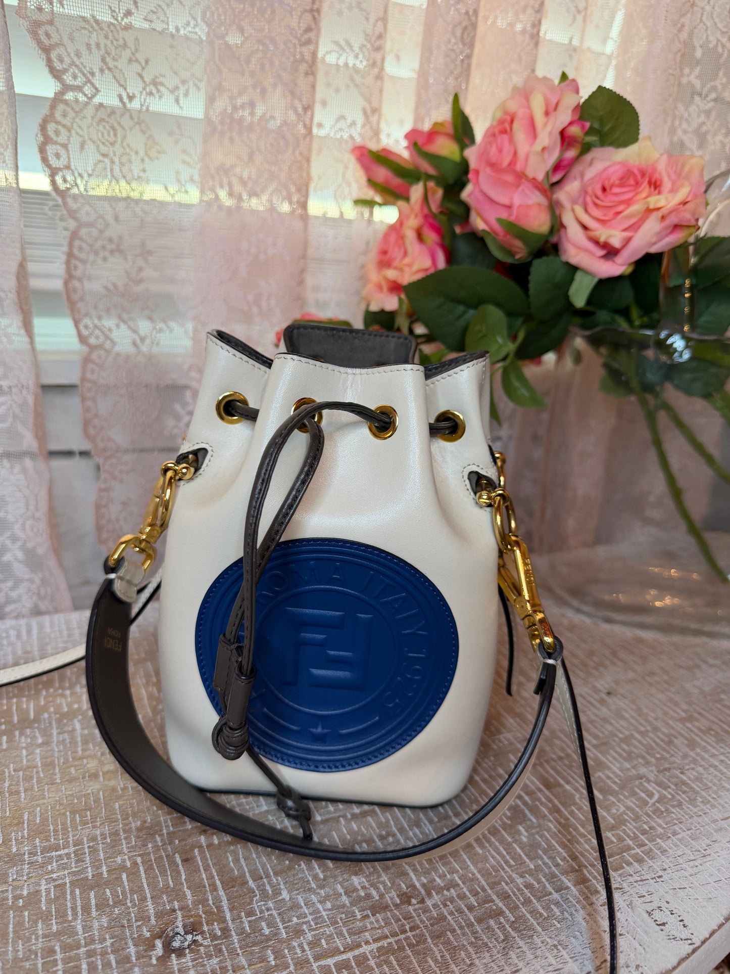 Fendi Mon Trésor Mini Leather Bucket Bag – White