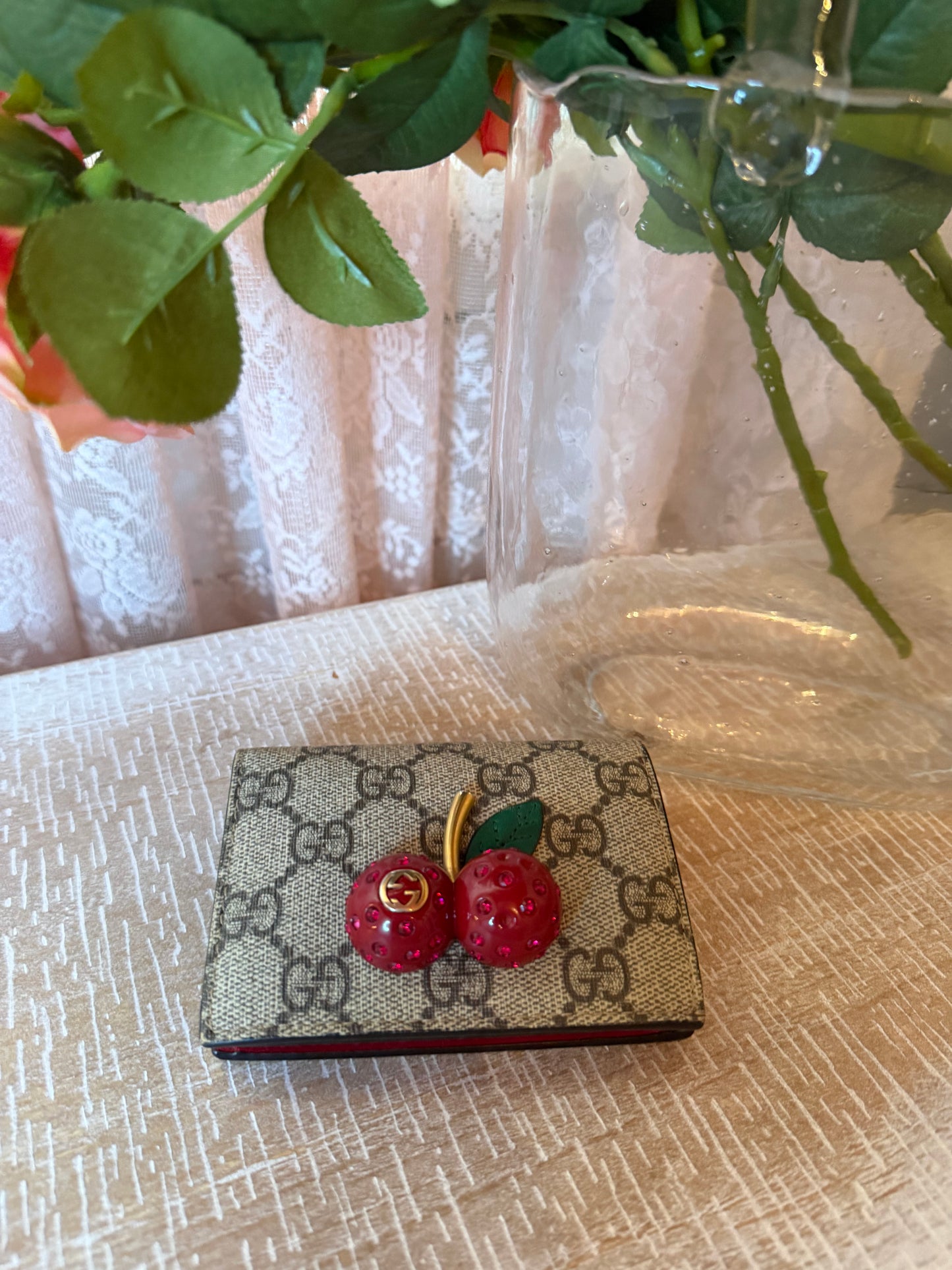 GUCCI Original GG Supreme Canvas Cherry Wallet