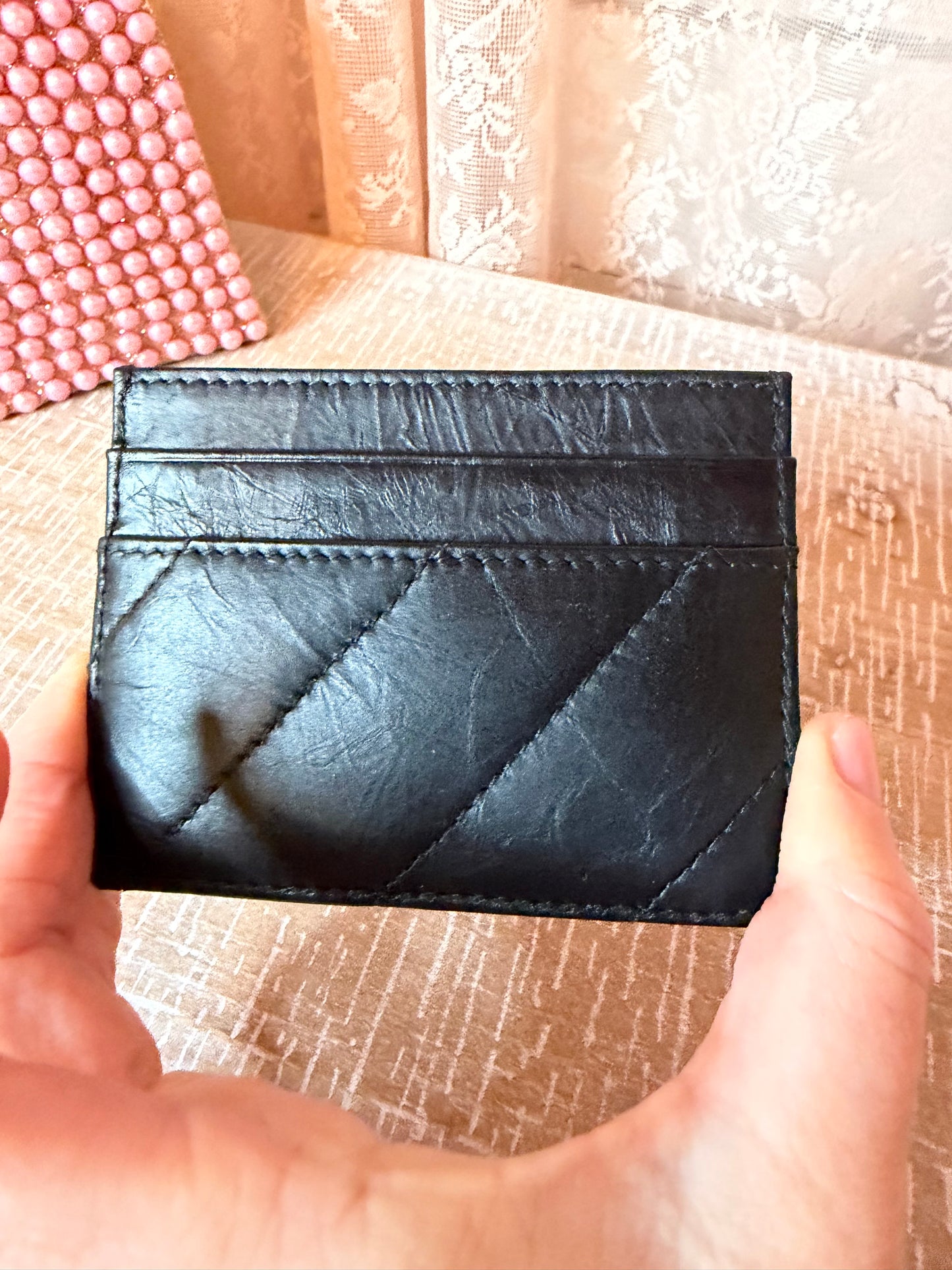 BALENCIAGA 'CRUSH' BLACK CARD-HOLDER WITH B LOGO IN QUILTED LEATHER WOMAN