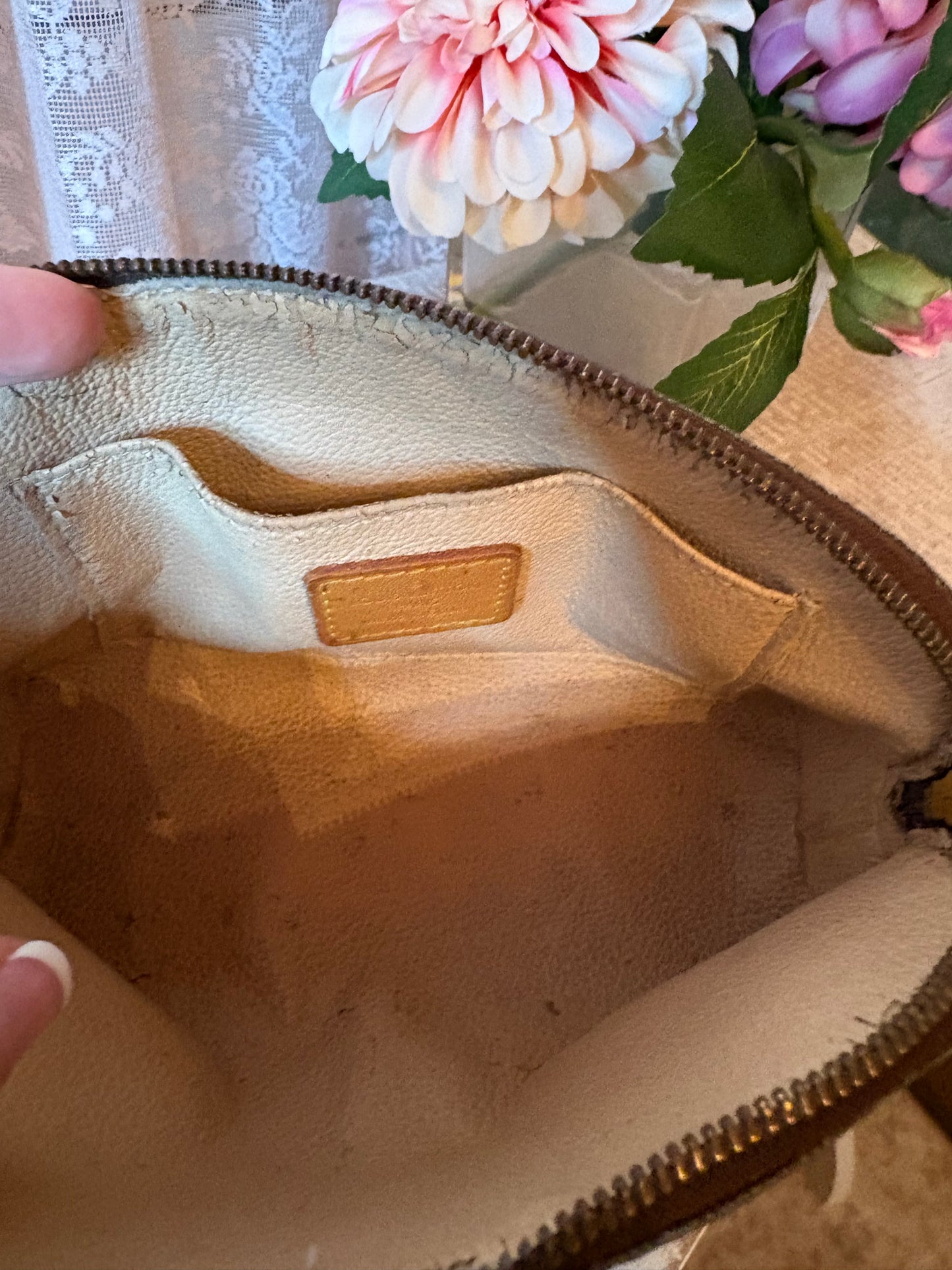 Louis Vuitton Pochette Cosmetic Pouch Monogram Accessory Pouch