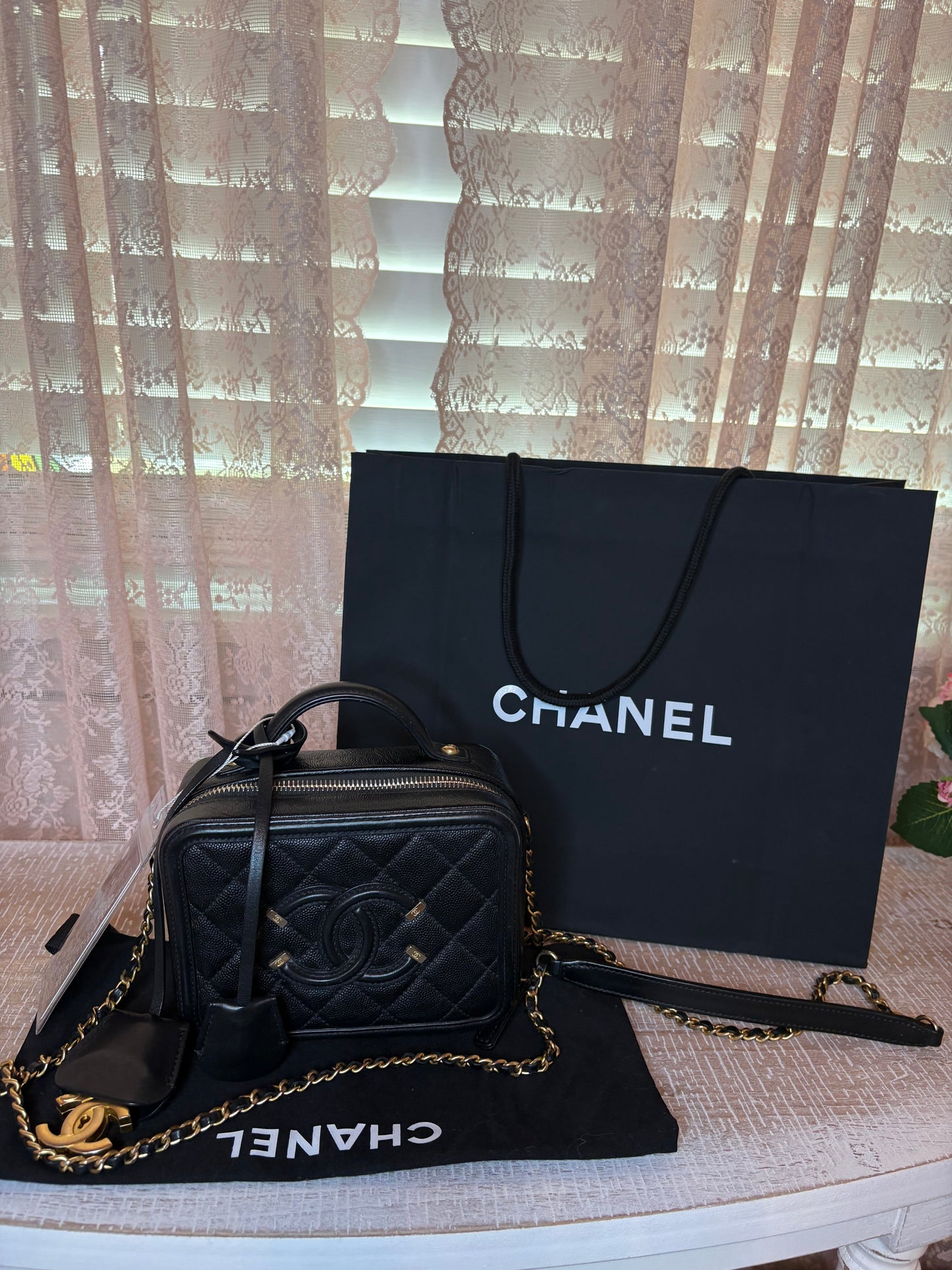Chanel Caviar Quilted Small CC Filigree Vanity Case (Black)