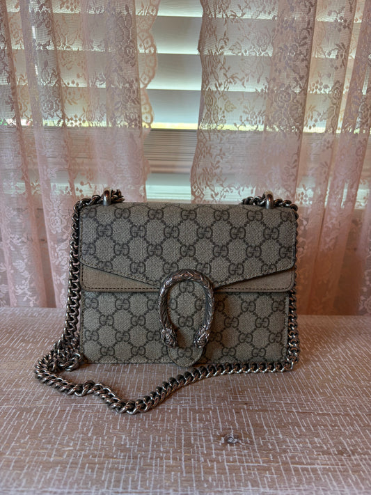 Gucci Dionysus GG Supreme Canvas