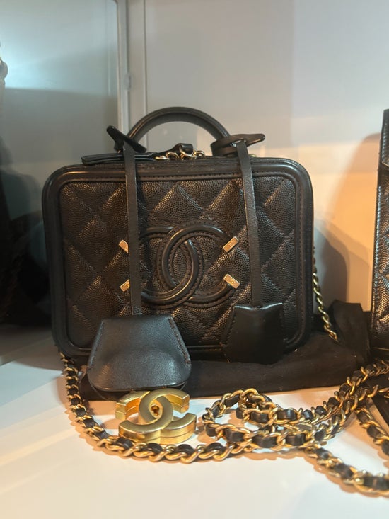 Chanel Caviar Quilted Small CC Filigree Vanity Case (Black)