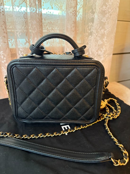 Chanel Caviar Quilted Small CC Filigree Vanity Case (Black)