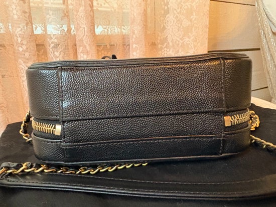 Chanel Caviar Quilted Small CC Filigree Vanity Case (Black)