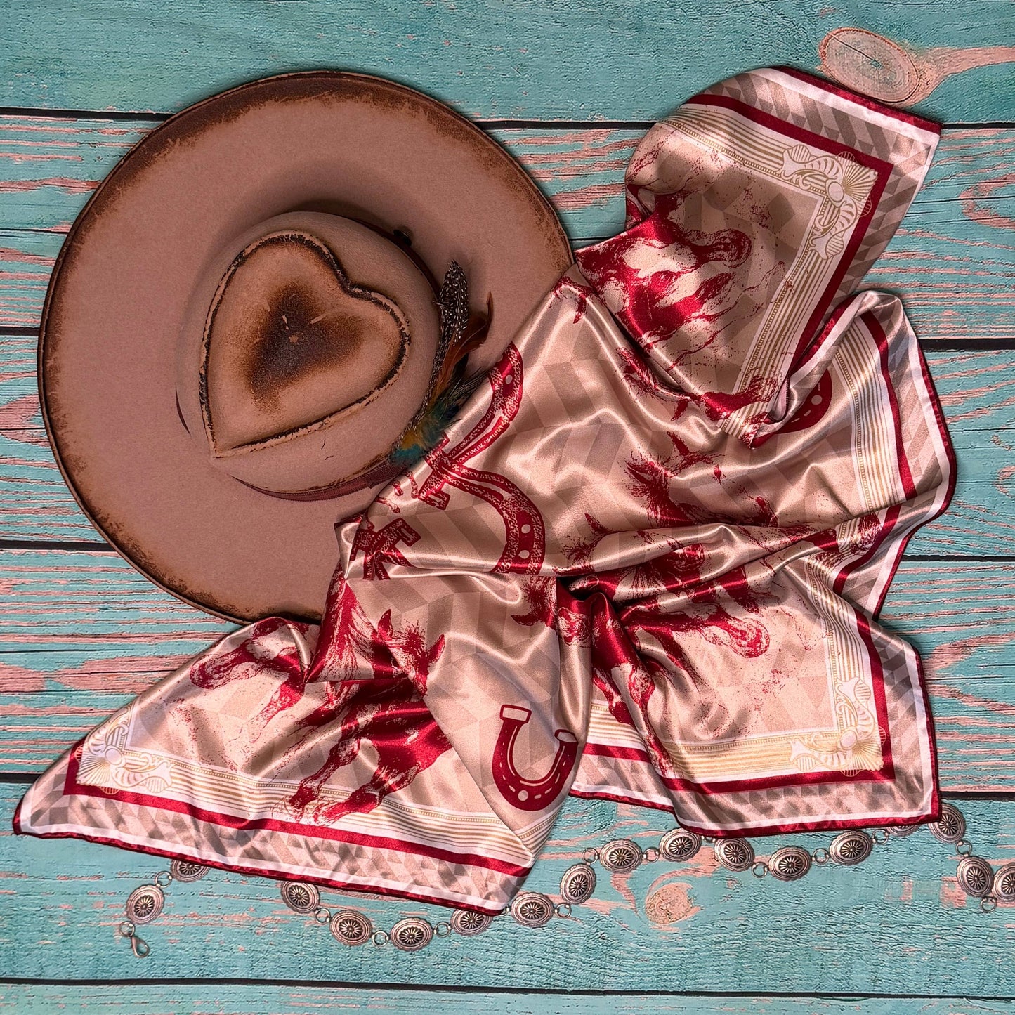 RUNNING HORSES PRINT WILD RAG 36X36 - Khaki/Red
