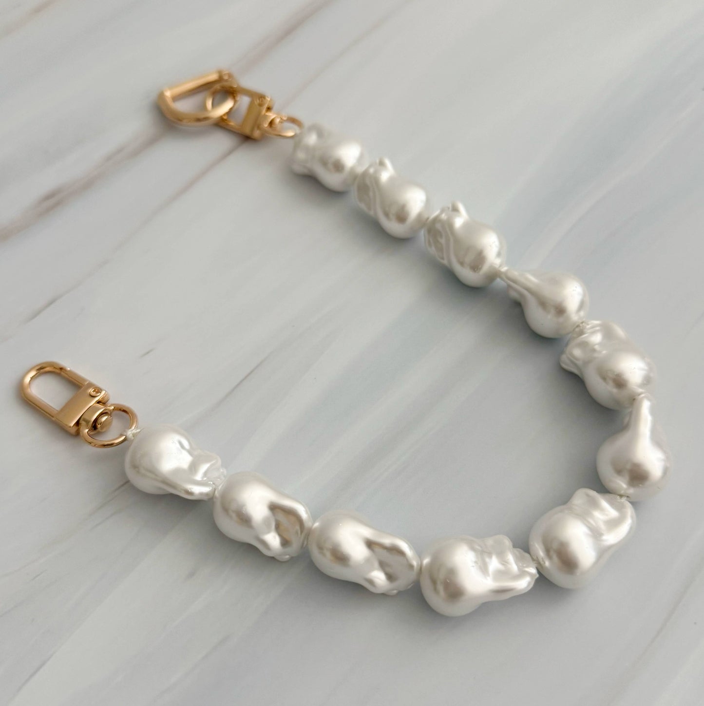Ellison+Young - Modern Baroque Pearl Phone Lanyard