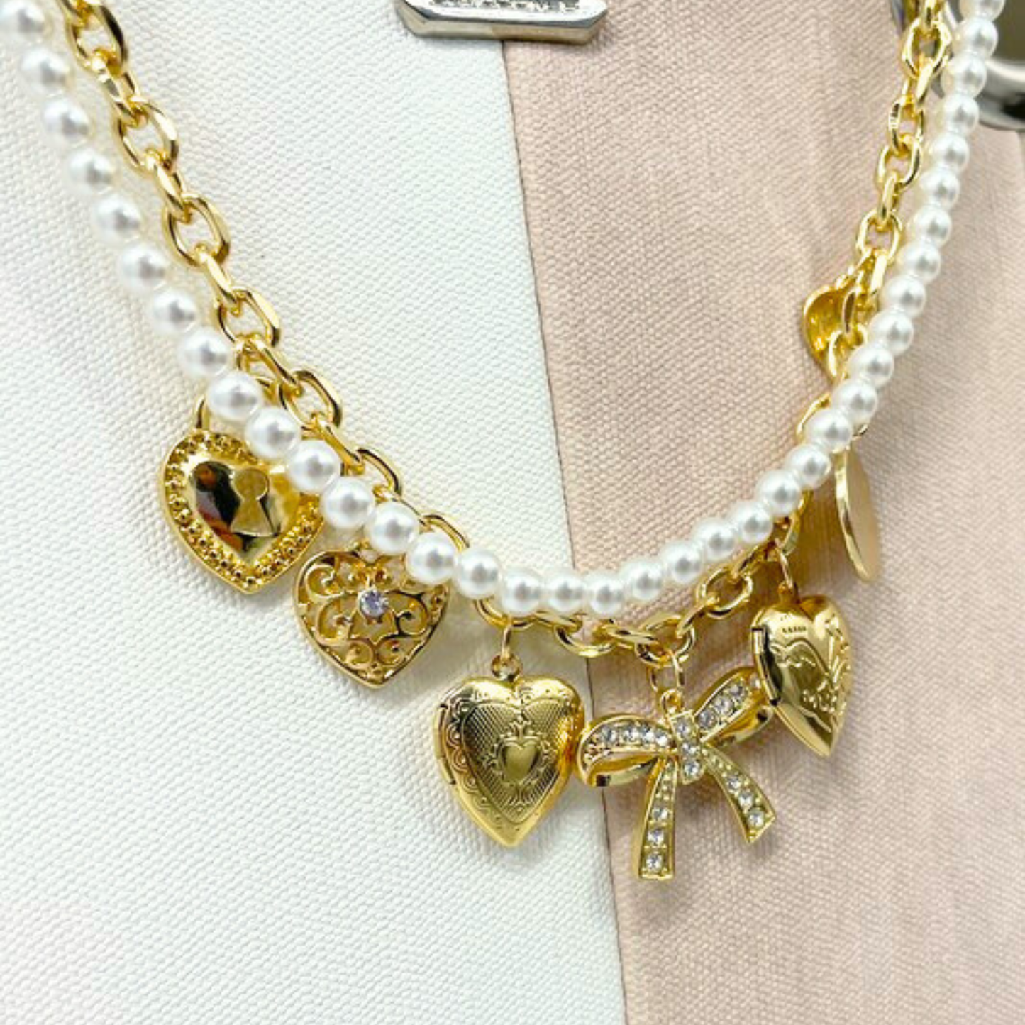 Suzie Q USA - Bow Charm Gold Bag Chain